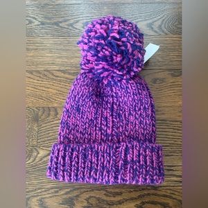 NWT Uniqlo purple pom-pom beanie